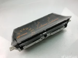 Mazda JSBL53C 323 F IV (BA) (1990 - 1994) 1993 Tableau de bord