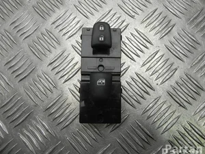 Nissan 358 QASHQAI II (J11, J11_) 2018 Bouton de lève-vitre