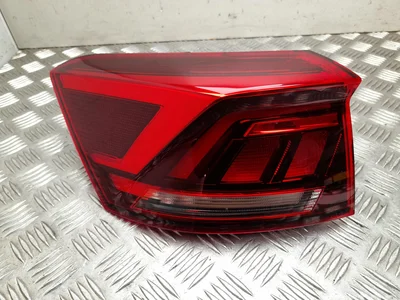 Volkswagen 2GA 945 095 A / 2GA945095A T-Roc (A11/AC7) 2019 Feu arrière - Image 1