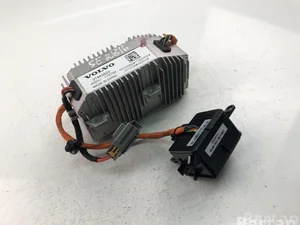 Volvo 31443822 XC90 II 2017 Inverter w/converter