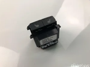 Volvo 31346786 XC60 II (246) 2020 Switch for seat heating