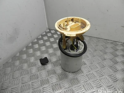 Volkswagen 3AA 919 050 H / 3AA919050H PASSAT (362) 2014 Unité d'alimentation en carburant - Image 1