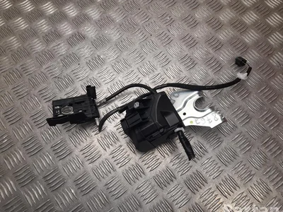 Lexus 82817-1AB10, 5661 10-1 / 828171AB10, 5661101 UX (ZA10) 2019 Boîte à fusibles - Image 1