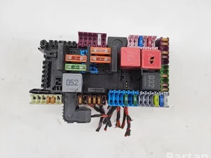 Mercedes-Benz A2059068501 C-CLASS (W205) 2015 Boîte à fusibles