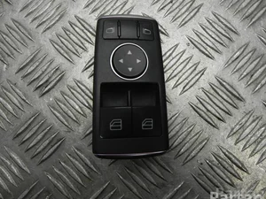Mercedes-Benz A 172 905 70 00 / A1729057000 SLK (R172) 2013 Bouton de lève-vitre