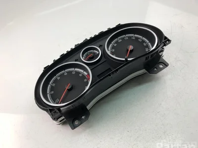 Opel P0013372166 CORSA D 2009 Tableau de bord - Image 1