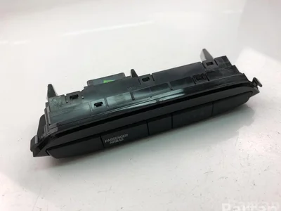 Kia 93700-C8030 / 93700C8030 CEE`D Sportswagon (JD) 2015 Дисплей - Изображение 1