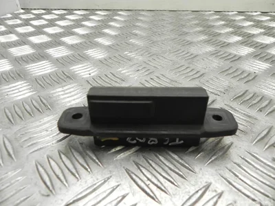 Toyota 0A65 YARIS (_P13_) 2016 Bouton du coffre à bagages - Image 1