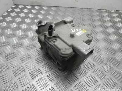 Toyota 042200-1350 / 0422001350 YARIS (_P13_) 2015 Compresseur de climatisation - Image 1