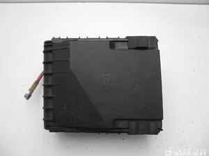 Audi 8J0 937 503 / 8J0937503 TT (8J3) 2009 Boîte à fusibles