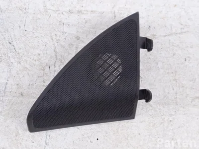 Mercedes-Benz A2057200148 C-CLASS (W205) 2015 Rejillas de altavoces - Imagen 1