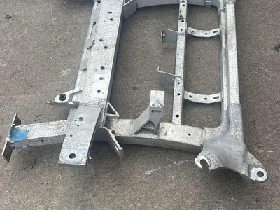 Tesla 725C-1 / 725C1 Model Y 2022 traverser - Image 1