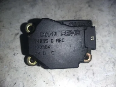 Volvo 74935 XC90 I 2005 Moteur de réglage pour volet de régulation - Image 1