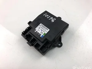 Mercedes-Benz A1699000100 B-CLASS (W245) 2009 Unidad de control central para sistema de confort