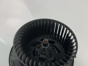 BMW 6933663 X1 (E84) 2013 Ventilateur de radiateur