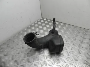 Kia 28130-4R100 / 281304R100 OPTIMA 2012 Prise d'air / Conduit d'air d'admission