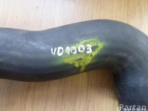 Volkswagen 1K0 145 832 AA / 1K0145832AA PASSAT (362) 2011 Prise d'air / Conduit d'air d'admission