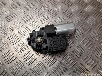 BMW 7 213 044 / 7213044 X3 (F25) 2011 Moteur de toit coulissant - Image 1