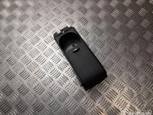 Mercedes-Benz A1726800052 SLK (R172) 2013 Porte-gobelet