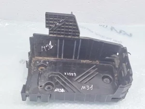 BMW 9823533180 2 Gran Tourer (F46) 2018 Bac à batterie