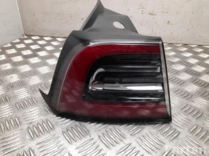 Tesla 1077397 MODEL 3 2021 Rückleuchte links