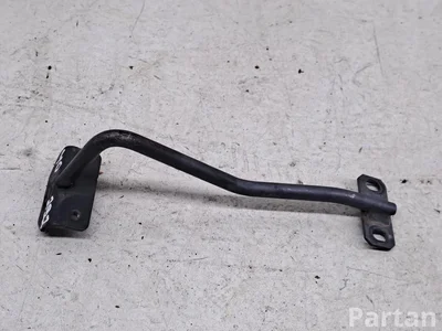 Mercedes-Benz A2058980032 C-CLASS (W205) 2015 Schließbügel - Bild 1