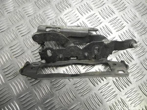 Mercedes-Benz A 204 880 0828 / A2048800828 C-CLASS (W204) 2010 Charnière