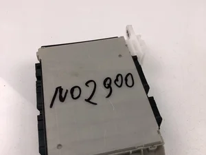 Toyota 82730-02P80A / 8273002P80A COROLLA ( E210) Sedan 2019 Caja de fusibles