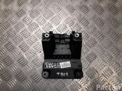 Hyundai 84637-BE000 / 84637BE000 Kona II 2025 Verkleidungsträger - Bild 1