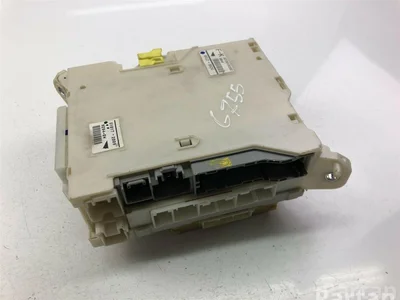 Lexus 82730-30302 / 8273030302 GS (GRS19_, UZS19_, URS19_) 2011 Unités de contrôle - Image 1