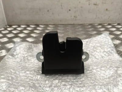 Volkswagen 6R0827505D GOLF VI (5K1) 2013 Zamek pokrywy bagażnika - Zdjęcie 1