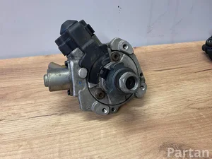 Škoda 04B130755F OCTAVIA III Combi (5E5) 2015 Pompe d'alimentation