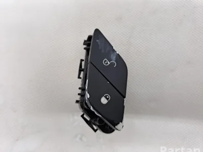 Mercedes-Benz A2059055151 C-CLASS (W205) 2015 Interrupteur de sécurité pour verrouillage central - Image 1