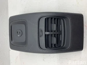 Ford LJ6B19C570AA3JA6 Kuga III 2020 cubierta de la consola central, trasera