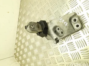 Toyota KH RAV 4 V 2020 Support