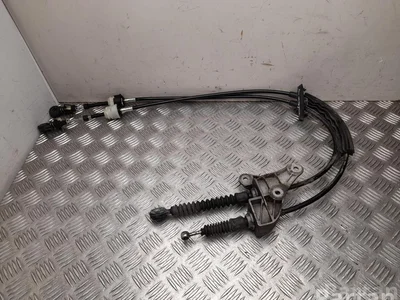 Mercedes-Benz A4472601351 VITO Box (W447) 2018 Tirette à câble - Image 1