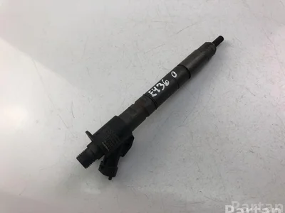 Volvo 31303238 V40 Hatchback 2014 Injecteur - Image 1