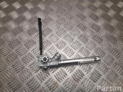 Maserati 6700014270 GHIBLI (M157) 2015 Napinacz pasów bezpieczeństwa z przodu po prawej - Zdjęcie 1