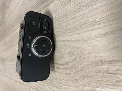 Mercedes-Benz A9079053302, 9107 SPRINTER 3,5-t Box (906) 2017 Interrupteur de lumière - Image 1