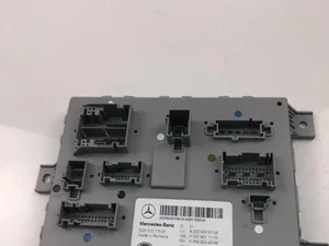 Mercedes-Benz A2229009708 C-CLASS (W205) 2015 Caja de fusibles