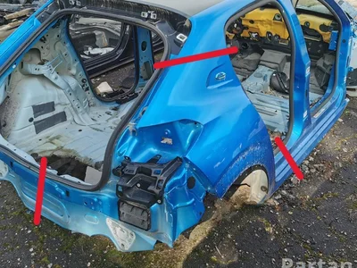 Peugeot e 208 2021 Quart de corps Right Rear - Image 1