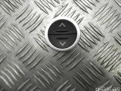 Land Rover P6MGB RANGE ROVER IV (L405) 2014 Commutateur/ Bouton - Image 1