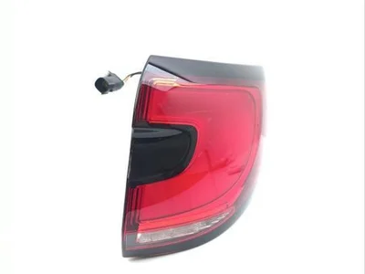 Chrysler 640000003801 Pacifica 2021 Feu arrière - Image 1