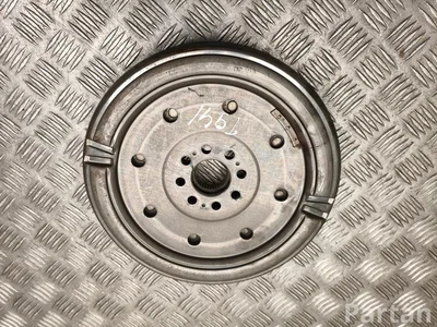 Volkswagen 06K 105 266 J / 06K105266J GOLF ALLTRACK (BA5) 2015 Flywheel - Image 1