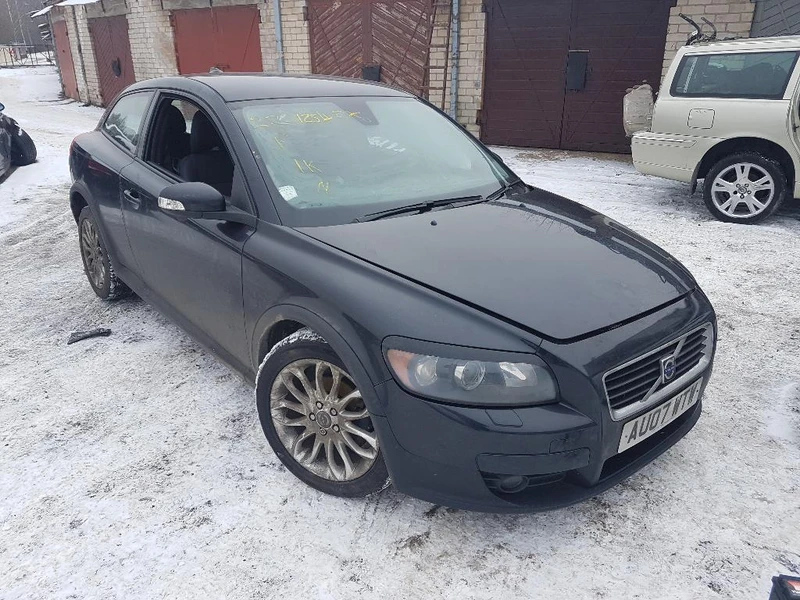 VOLVO C30 JUODA - Photo 2