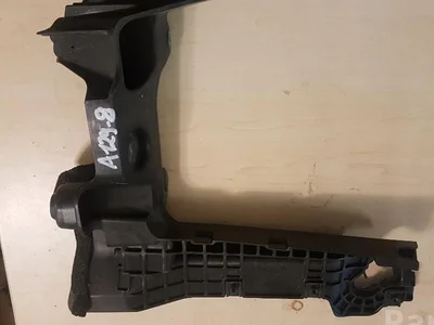 Volvo 30760952 XC70 II 2008 Support pour pare-chocs - Image 1