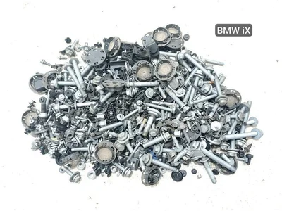 BMW iX 2023 Boulon complect - Image 1