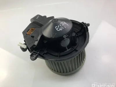 Volkswagen 8D1820021 GOLF IV (1J1) 2001 Ventilateur / Souffleur - Image 1