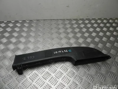 Ford DS73-9C675-EA / DS739C675EA MONDEO V Hatchback 2018 Prise d'air / Conduit d'air d'admission - Image 1