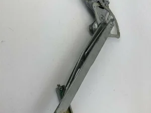 Toyota 85710-02420B / 8571002420B AURIS VAN Box (_E18_) 2013 Motor para subida de ventanas